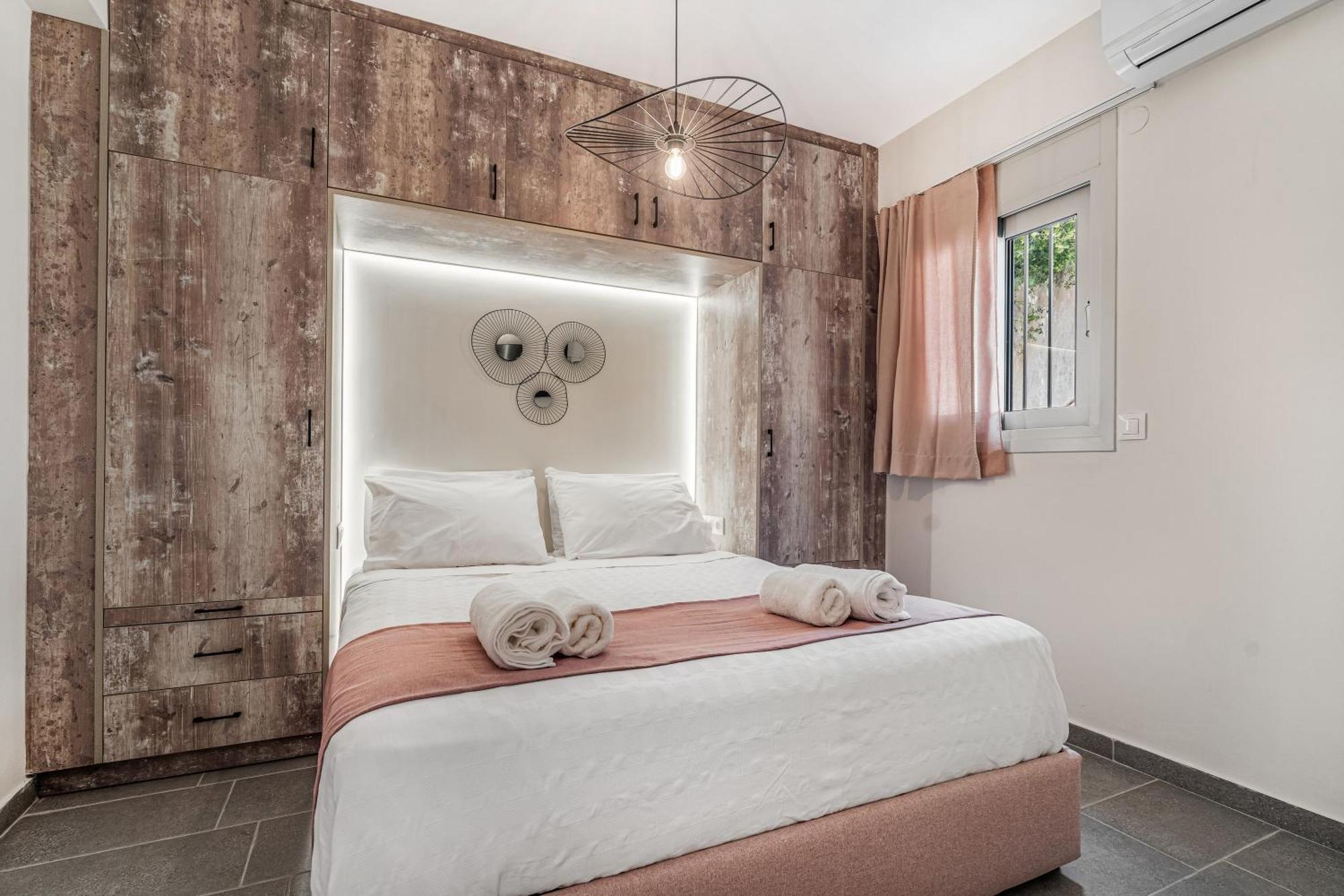 Mella Roa - Amber Apartment *
